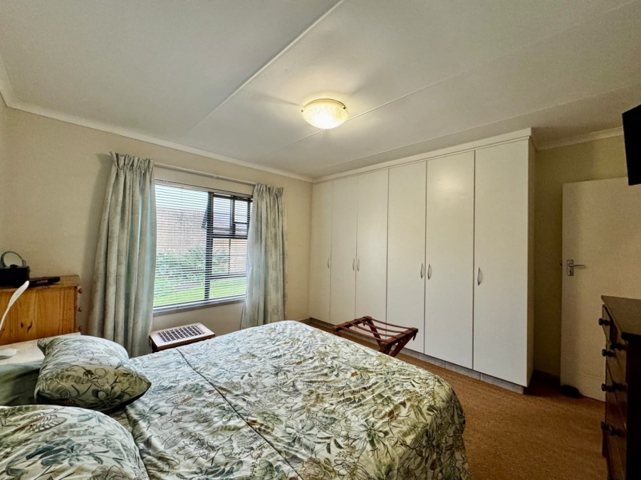 3 Bedroom Property for Sale in Heiderand Western Cape